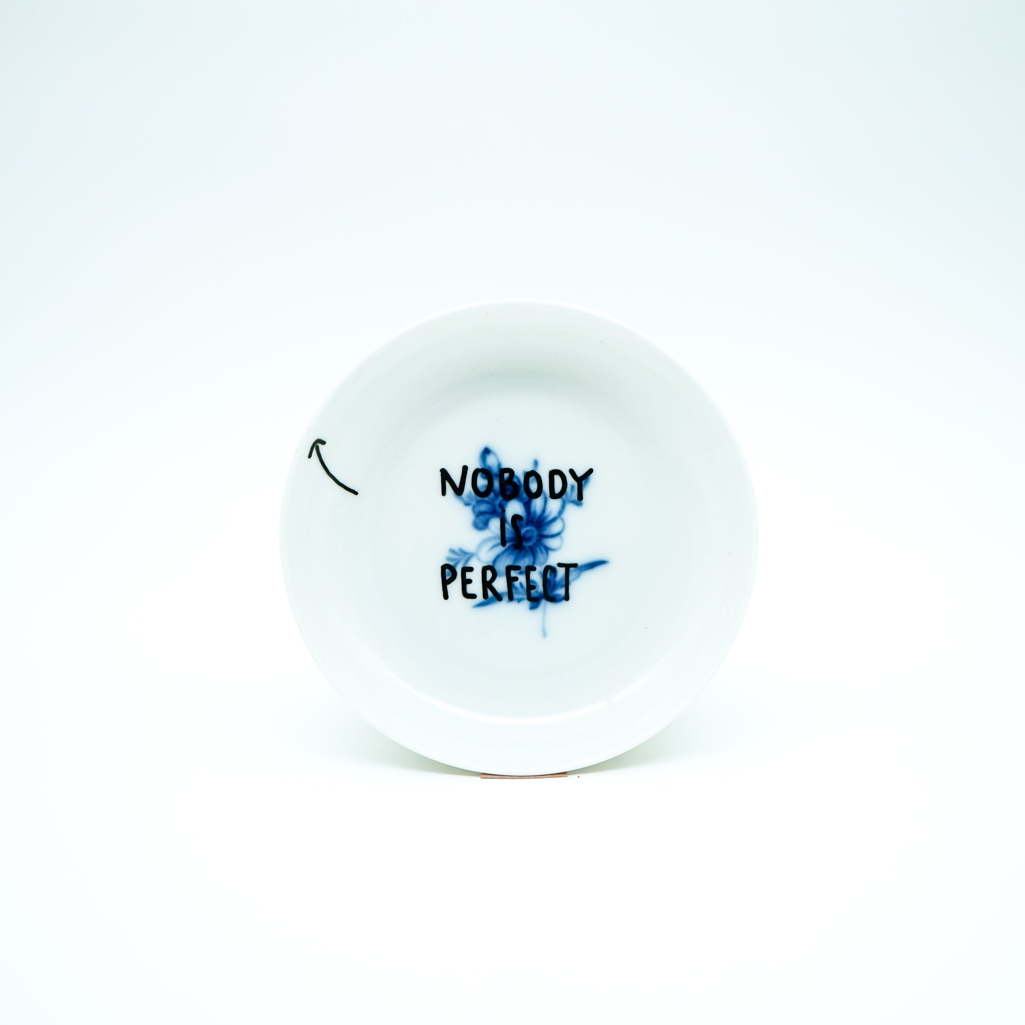 Wandteller mini NOBODY IS PERFECT "true"