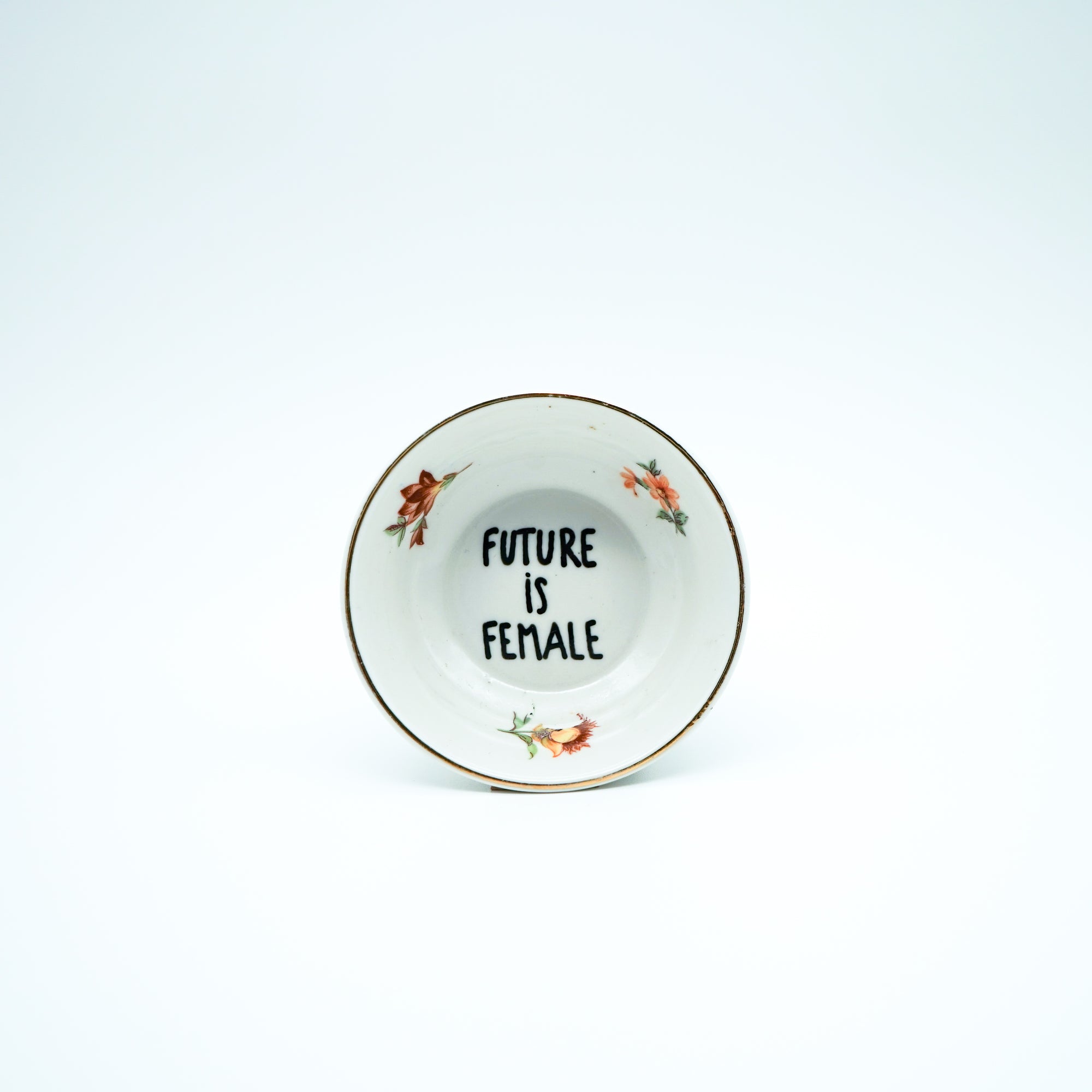 Wandteller mini FUTURE IS FEMALE "hope"