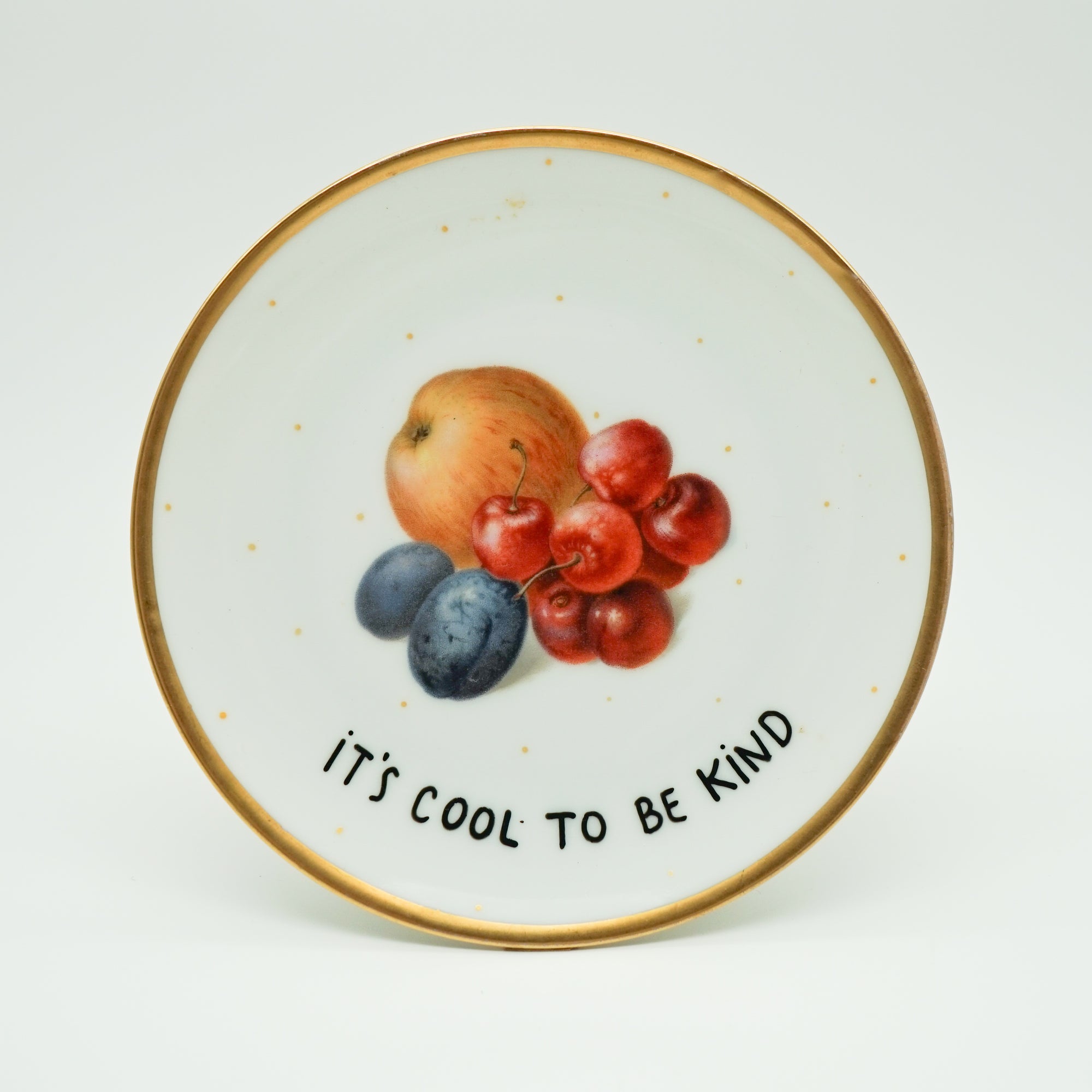 Wandteller small it´s cool to be kind "fruits"