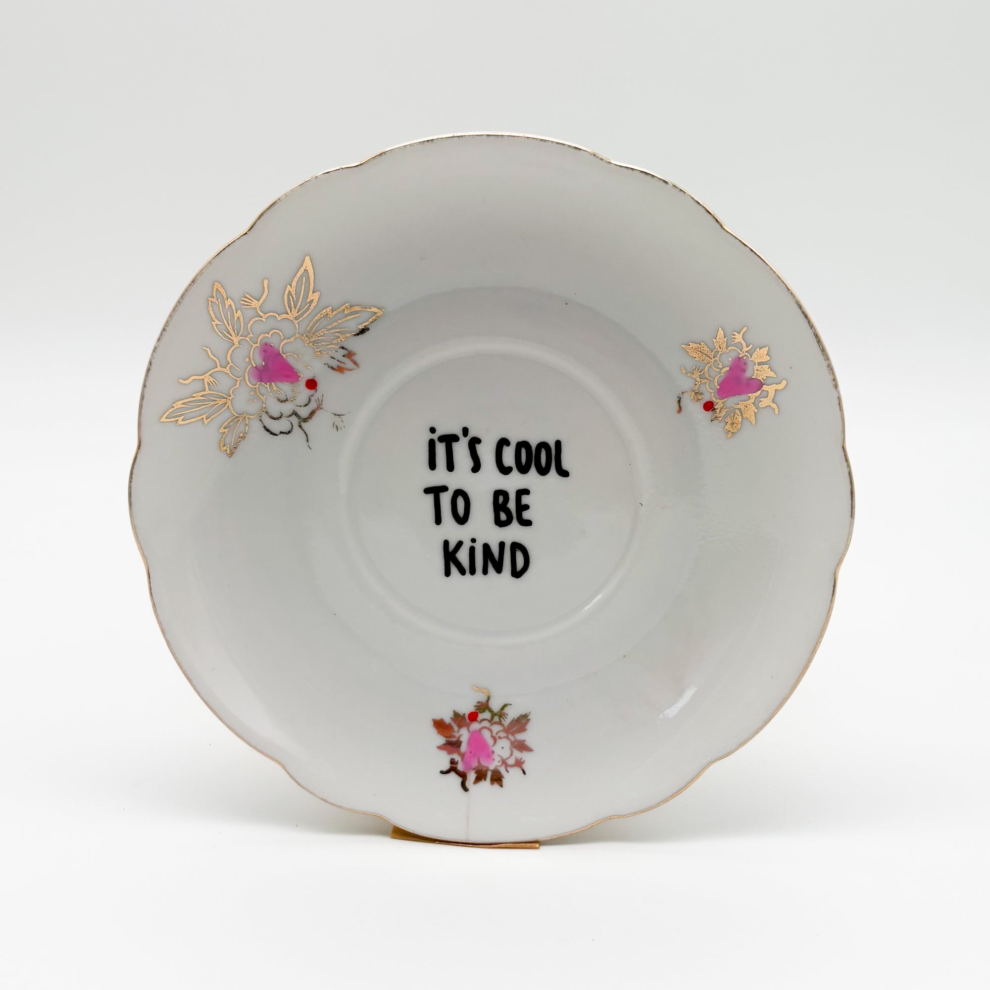 Wandteller small IT´S COOL TO BE KIND "clean"