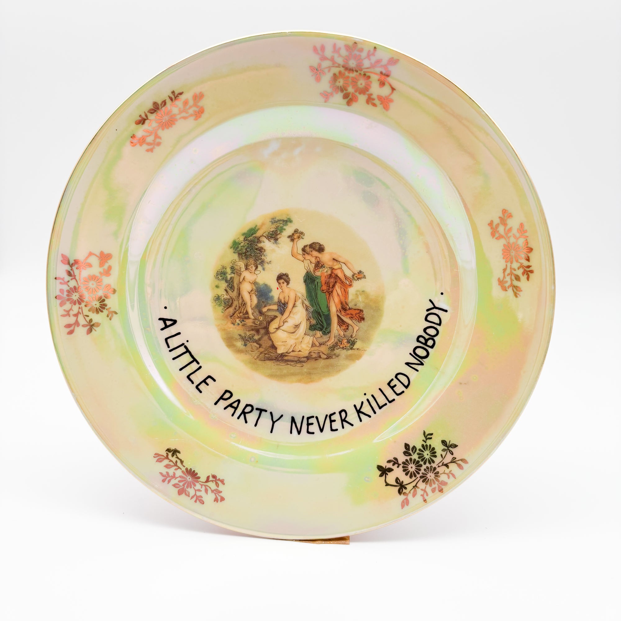 Wandteller midi A LITTLE PARTY NEVER KILLED NOBODY "uran"