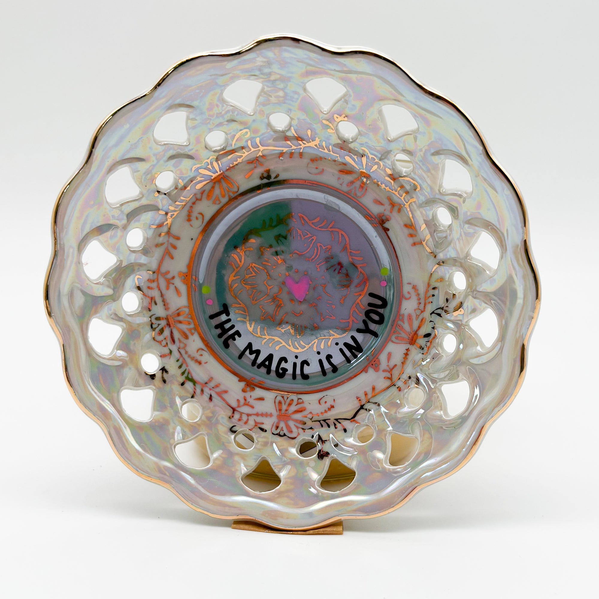 Wandteller small THE MAGIC IS IN YOU "shiny"