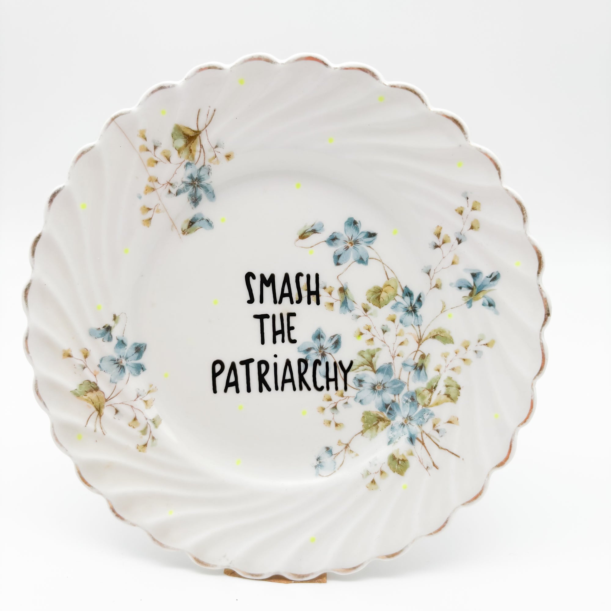 Wandteller small SMASH THE PATRIARCHY "lovely"