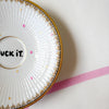 Vintage Wandteller „FUCK IT" – handbemalte Statement-Wanddeko aus Porzellan
