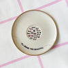 Vintage Wandteller „ALL BOOBS ARE BEAUTIFUL" – handbemalte Statement-Wanddeko aus Porzellan