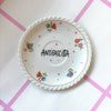 Vintage Wandteller "ANTIFASCISTA" – handbemalte Statement-Wanddeko aus Porzellan