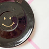Vintage Wandteller "SMILEY" – handbemalte Statement-Wanddeko aus Porzellan