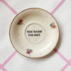 Vintage Wandteller "KEIN KUCHEN FÜR NAZIS" – handbemalte Statement-Wanddeko aus Porzellan