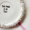 Vintage Wandteller "THE MAGIC IS IN YOU" – handbemalte Statement-Wanddeko aus Porzellan