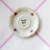 Vintage Wandteller "ALLES GUT" – handbemalte Statement-Wanddeko aus Porzellan