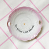 Vintage Wandteller "THIS KITCHEN IS FOR DANCING" – handbemalte Statement-Wanddeko aus Porzellan