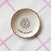 Vintage Wandteller "all boobs are beautiful"– handbemalte Statement-Wanddeko aus Porzellan