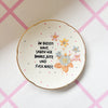 Vintage Wandteller "IN DIESEM HAUS SAGEN WIR DANKE,BITTE UND FUCK NAZIS." – handbemalte Statement-Wanddeko aus Porzellan