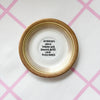 Vintage Wandteller "IN DIESEM HAUS SAGEN WIR DANKE,BITTE UND FUCK NAZIS." – handbemalte Statement-Wanddeko aus Porzellan