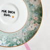 Vintage Wandteller "MIR DOCH EGAL" – handbemalte Statement-Wanddeko aus Porzellan
