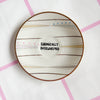 Vintage Wandteller "CHRONICALLY OVERWHELMED" – handbemalte Statement-Wanddeko aus Porzellan