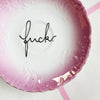 Vintage Wandteller "fuck" – handbemalte Statement-Wanddeko aus Porzellan