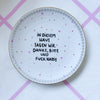 Vintage Wandteller "IN DIESEM HAUS SAGEN WIR DANKE,BITTE UND FUCK NAZIS“– handbemalte Statement-Wanddeko aus Porzellan
