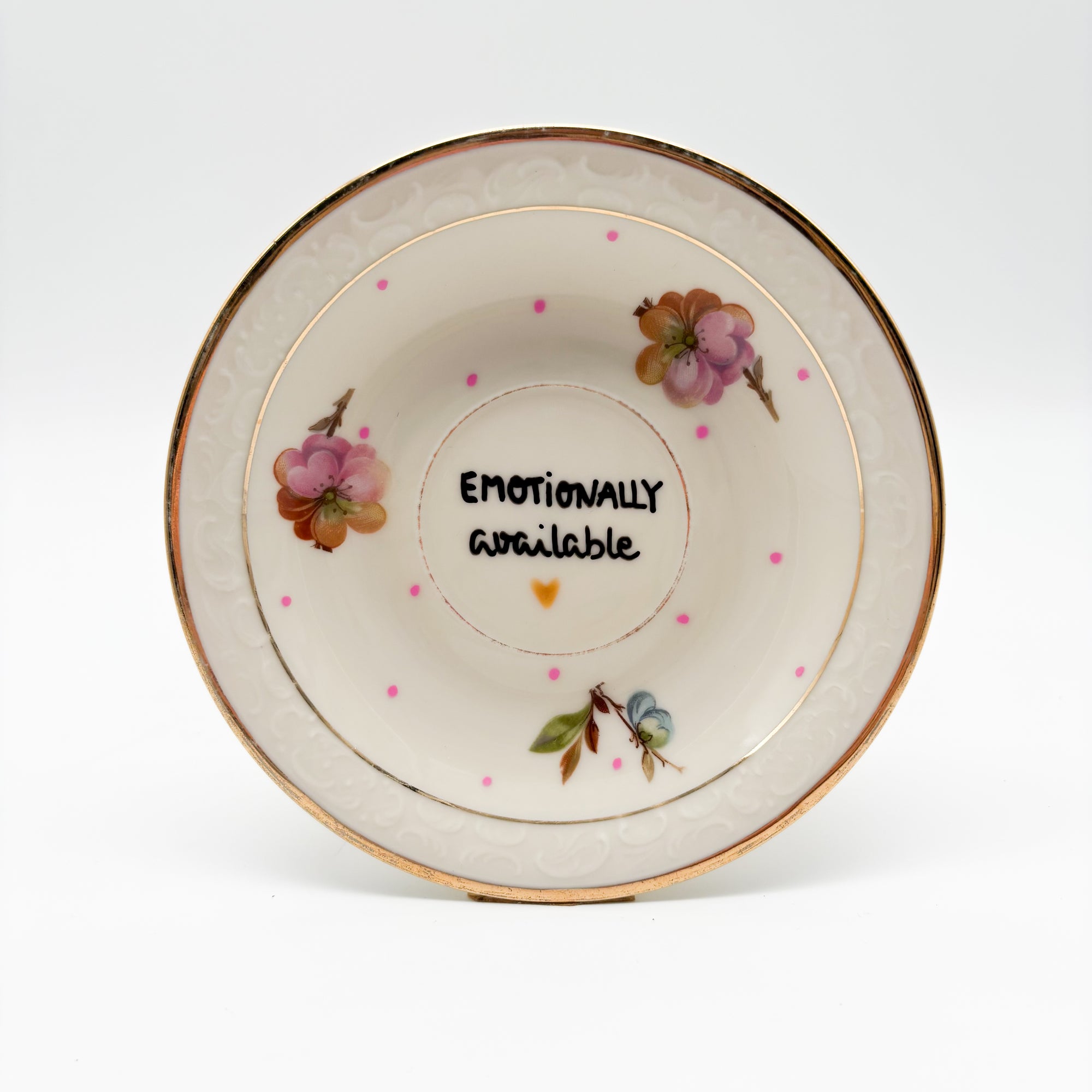 Wandteller small EMOTIONALLY AVAILABLE “feel"