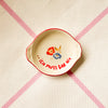 Vintage Wandteller "ICH MUSS GAR NIX“– handbemalte Statement-Wanddeko aus Porzellan