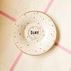 Vintage Wandteller "SLAY“– handbemalte Statement-Wanddeko aus Porzellan