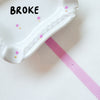 Vintage Wandteller "broke"– handbemalte Statement-Wanddeko aus Porzellan