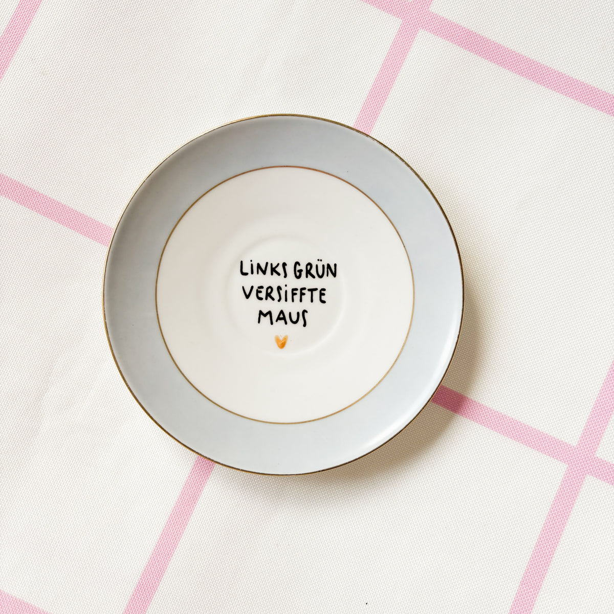 Vintage Wandteller "LINKS GRÜN VERSIFFTE MAUS" – handbemalte Statement-Wanddeko aus Porzellan