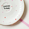 Vintage Wandteller "GOOD DAY TO PANIC" – handbemalte Statement-Wanddeko aus Porzellan