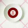 Vintage Wandteller "TRUST THE PROCESS" – handbemalte Statement-Wanddeko aus Porzellan
