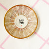 Vintage Wandteller "SUPER MOM" – handbemalte Statement-Wanddeko aus Porzellan
