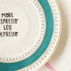 Vintage Wandteller "MORE ESPRESSO LESS DEPRESSO"– handbemalte Statement-Wanddeko aus Porzellan