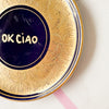Vintage Wandteller "OK CIAO" – handbemalte Statement-Wanddeko aus Porzellan