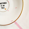 Vintage Wandteller "THE MAGIC IS IN YOU" – handbemalte Statement-Wanddeko aus Porzellan