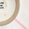 Vintage Wandteller "PLAN FOR TODAY:SURVIVE" – handbemalte Statement-Wanddeko aus Porzellan