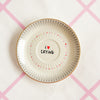 Vintage Wandteller "I <3 CRYING" – handbemalte Statement-Wanddeko aus Porzellan
