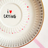 Vintage Wandteller "I <3 CRYING" – handbemalte Statement-Wanddeko aus Porzellan