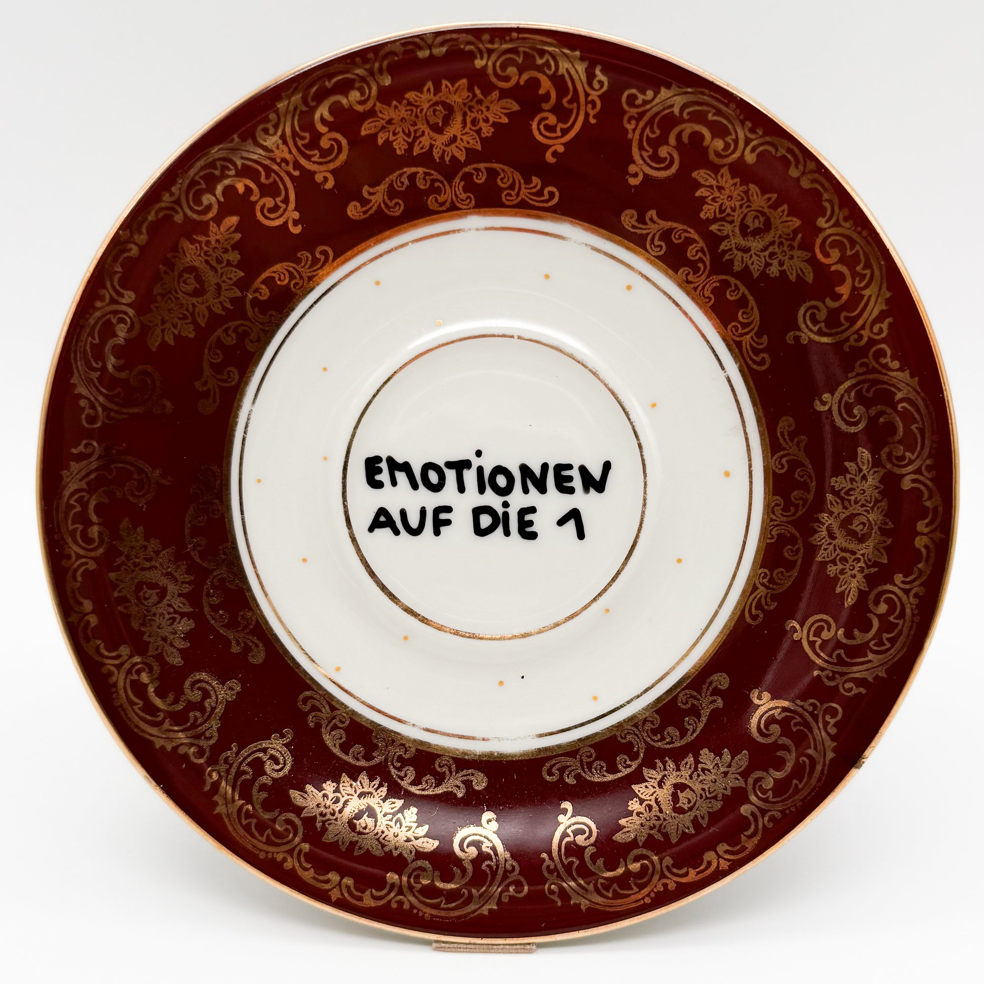 Wandteller small EMOTIONEN AUF DIE EINS "chocolate"