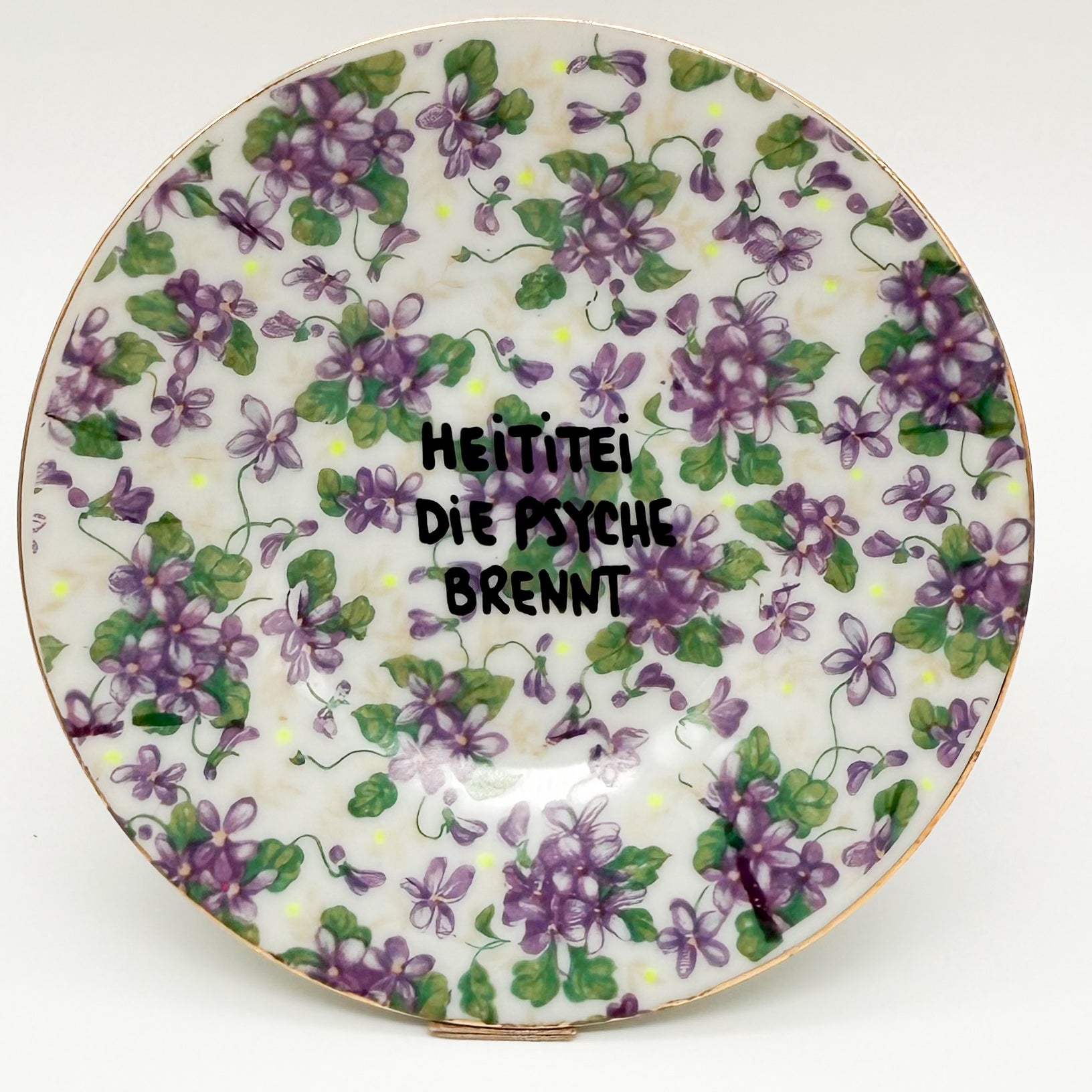 Wandteller mini HEITITEI DIE PSYCHE BRENNT "all over"