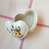 Handbemalte Dose Schmuckdose LOVELY THINGS INSIDE