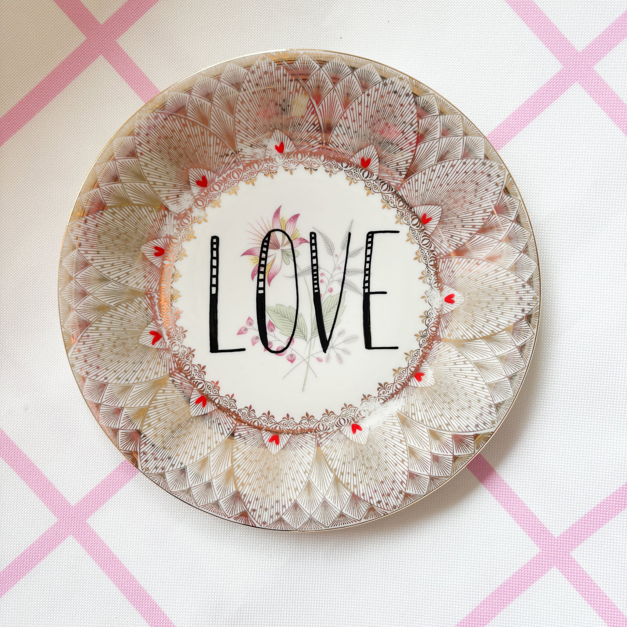 Handbemalter Wandteller LOVE