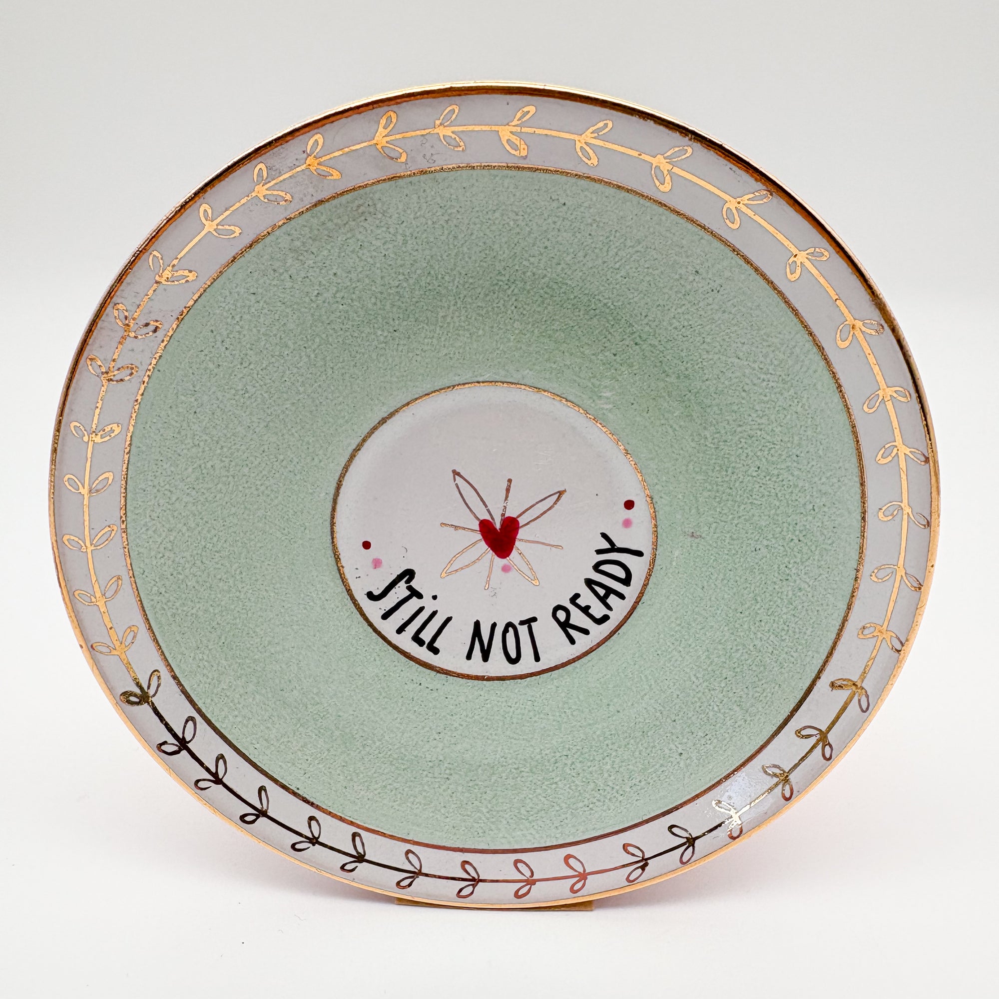 Wandteller mini STILL NOT READY "bonbon"